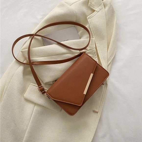 Handbags - Sleek Beige Crossbody Bag with Gold Accent